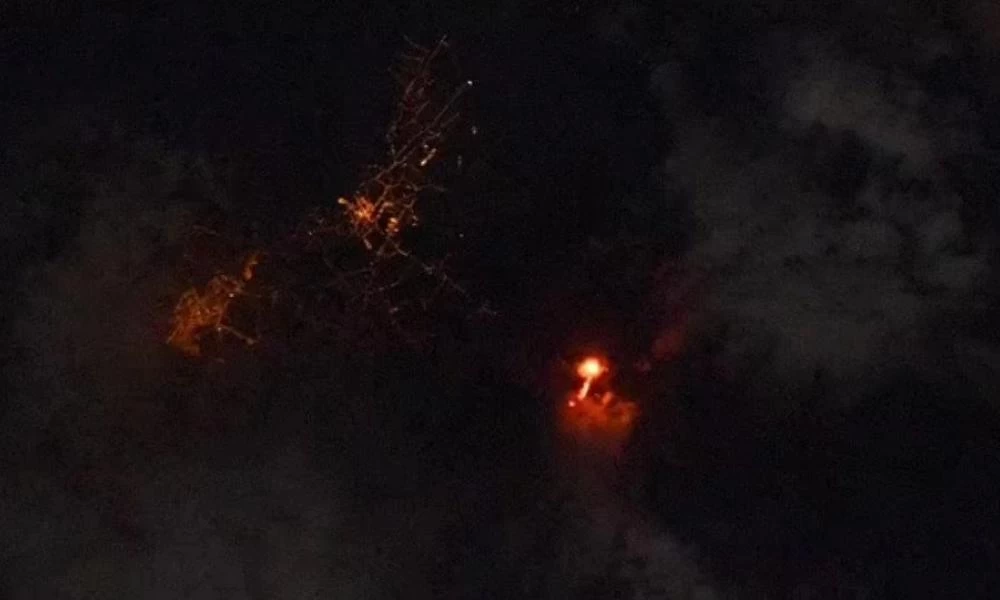 Ισπανία: Συγκλονιστική η εικόνα της ηφαιστειακής έκρηξης από τον Διεθνή Διαστημικό Σταθμό